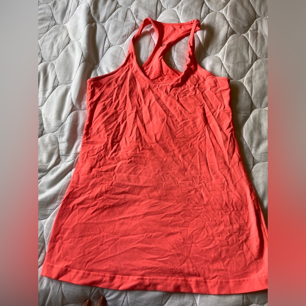 Lululemon size 8 tank top salmon in colour